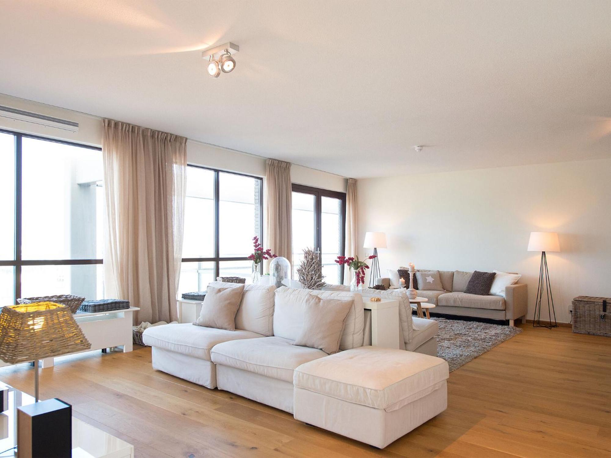 Spacious Modern In Scheveningen Den Haag